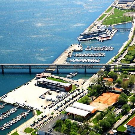 Coastal View Flat - Amazing Views Over The Atlantic Виана-ду-Каштелу Экстерьер фото